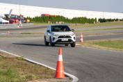 Toyota RAV4 GR Sport - test na Torze Łódź i płytach poślizgowych