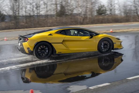 Testujemy na Torze Łódź nowe Lamborghini Temerario o mocy 920 KM za ponad 2,6 mln zł!