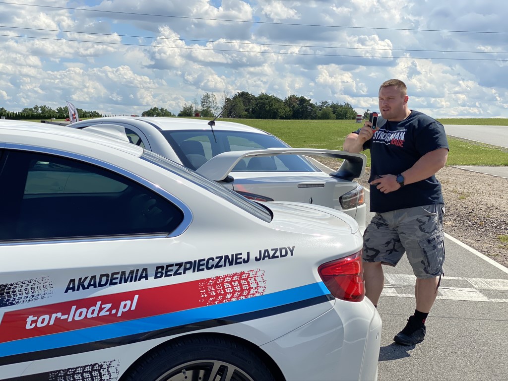 Mistrz Świata Strongman Krzysztof Radzikowski na Torze Łódź