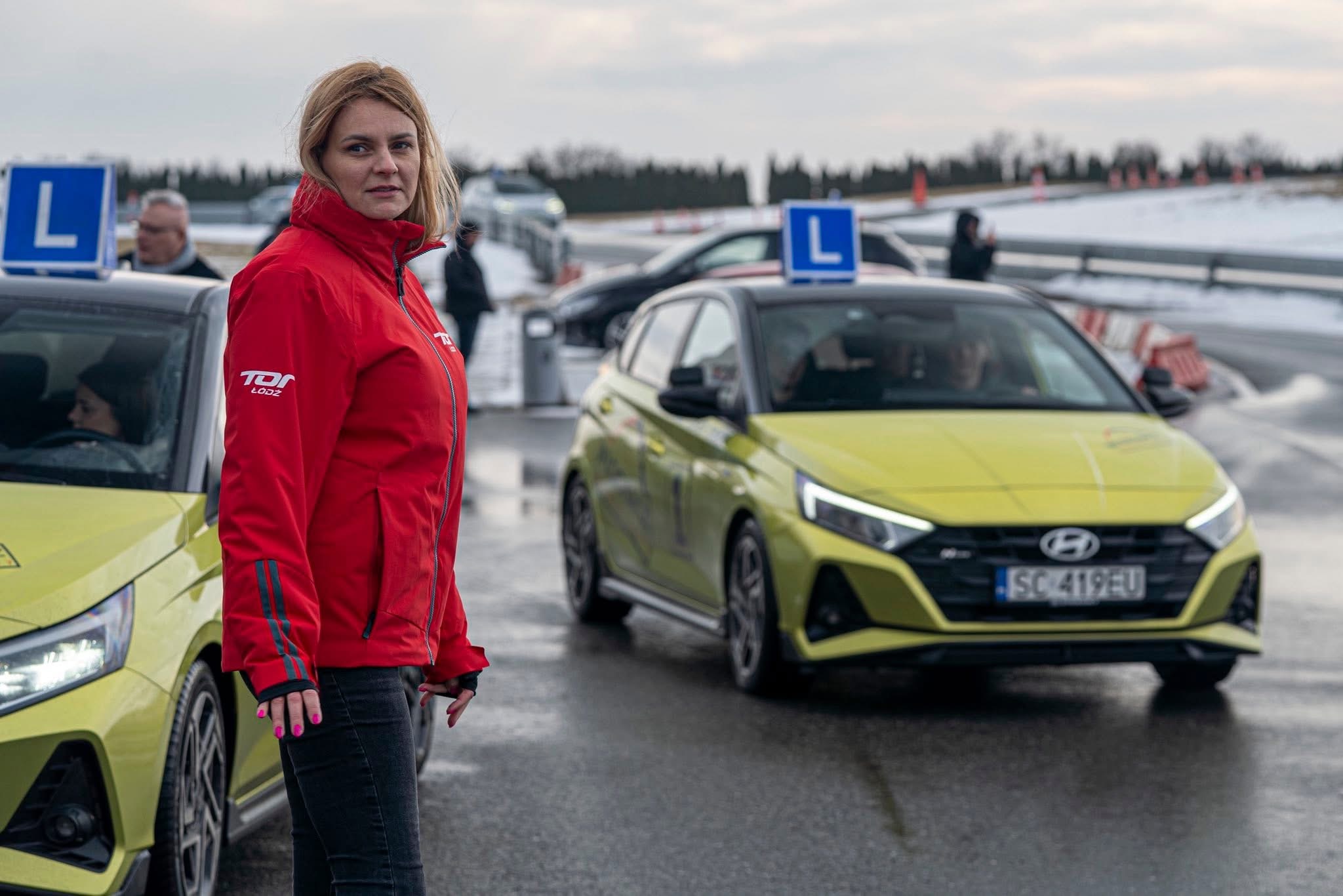 Bezpłatne treningi bezpiecznej jazdy na Torze Łódź dla szkół nauki jazdy L